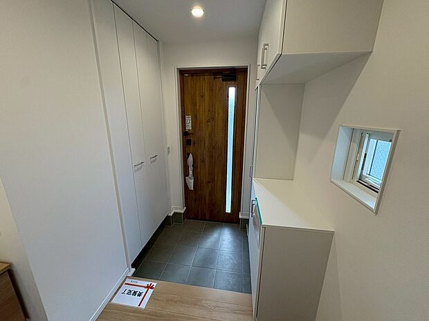 【玄関】シューズボックスありますよ!玄関周りもスッキリ片付きますね♪