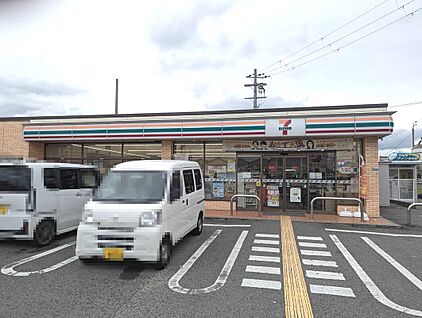 セブンイレブン堺日置荘北町店 約518ｍ(徒歩７分)