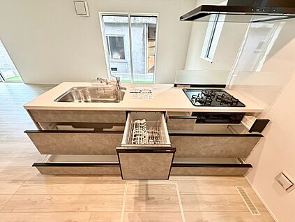 食洗機・３口コンロ・浄水器付システムキッチン