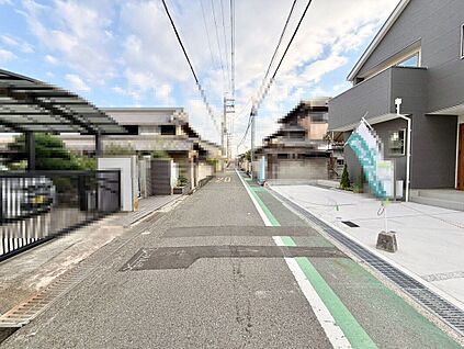 前面道路を含む現地写真