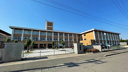 藤島中学校 400ｍ(徒歩約5分)