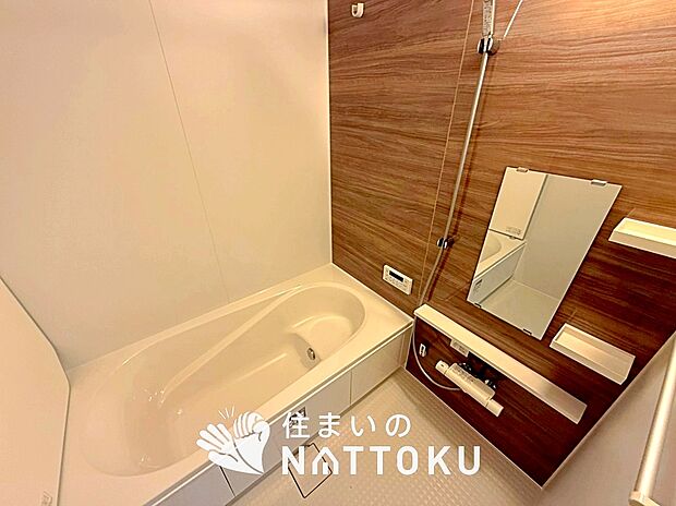 現地写真(浴室)
浴室暖房乾燥機付き。1坪タイプで広々です。