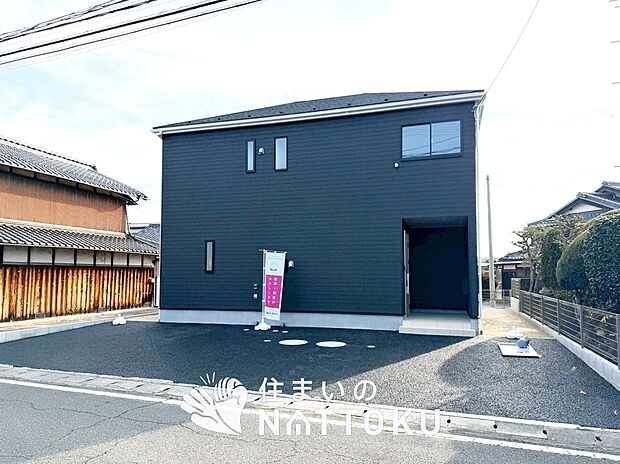 現地写真（外観）
限定１邸
駐車３台可能