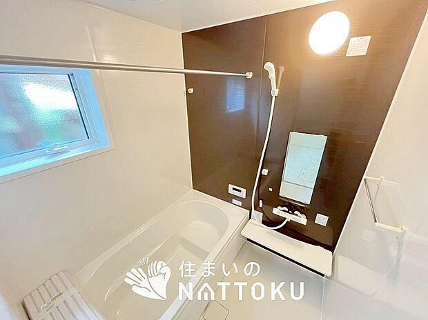 現地写真（浴室）
浴室暖房乾燥機付き。１坪タイプで広々です。