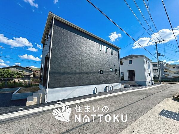 現地写真（街並み）
全２邸
駐車２台可能
