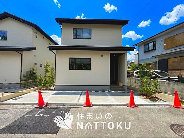 現地写真（街並み）
全２邸
