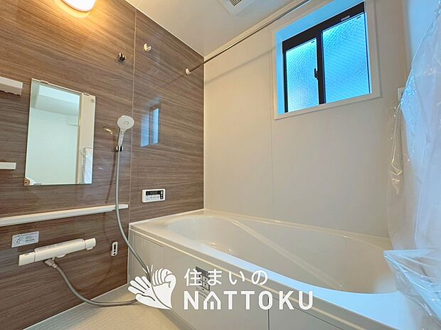 現地写真(浴室)
浴室暖房乾燥機付き。1坪タイプで広々です。