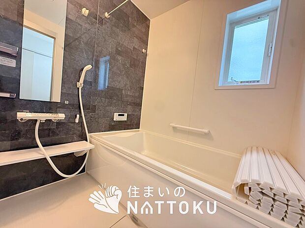 現地写真(浴室)
浴室暖房乾燥機付き。1坪タイプで広々です。