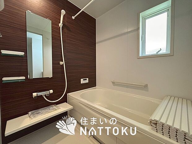 現地写真(浴室)
浴室暖房乾燥機付き。1坪タイプで広々です。