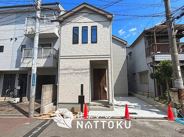 現地写真（外観）
限定１邸
駐車１台可能
