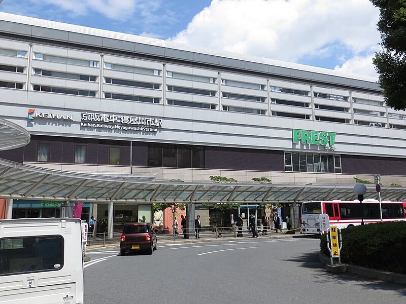 【車・交通】京阪本線「寝屋川市駅」