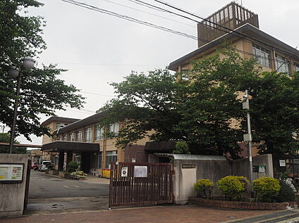 京都市立日野小学校 770ｍ(徒歩10分)