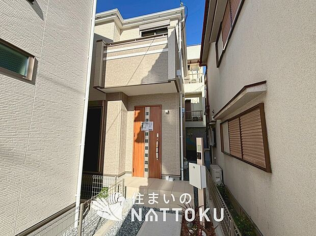 【現地写真(外観)【A号地】】耐震等級最高「3」取得で基準の1.5倍の性能・耐震強度で安心できます。