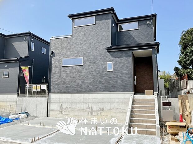 【現地写真（街並み）】住宅性能表示制度で４分野６項目で最高等級取得で安心できます。