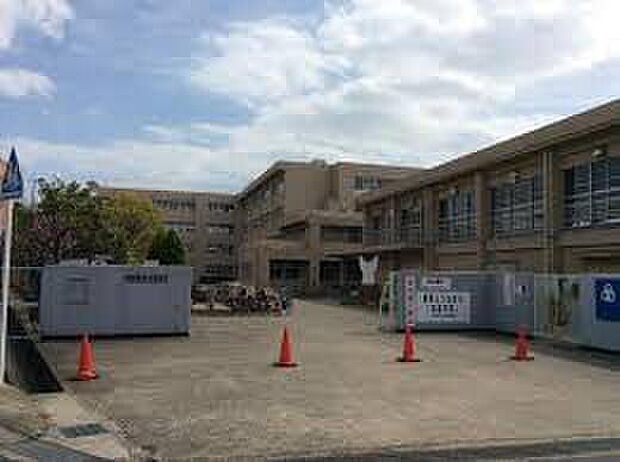 宇治市立大開小学校（約520m）