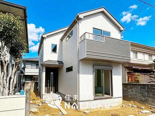 【現地写真（外観）】耐震等級最高「３」取得で基準の１.５倍の性能・耐震強度で安心できます。