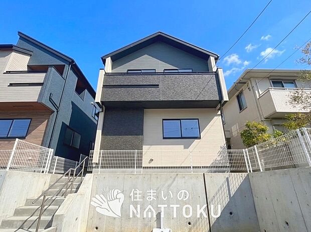 【現地写真（外観）【２号地】】断熱性、気密性を高める工夫で一年中ずっと心地よく暮らせる、高気密・高断熱です。