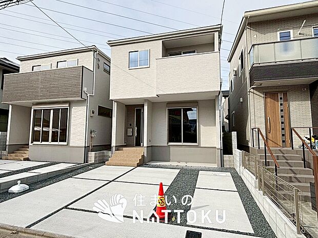 【現地写真(外観)【2号地】】断熱性、気密性を高める工夫で一年中ずっと心地よく暮らせる、高気密・高断熱です。