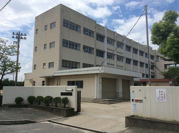 松原市立天美西小学校(約1,400m)