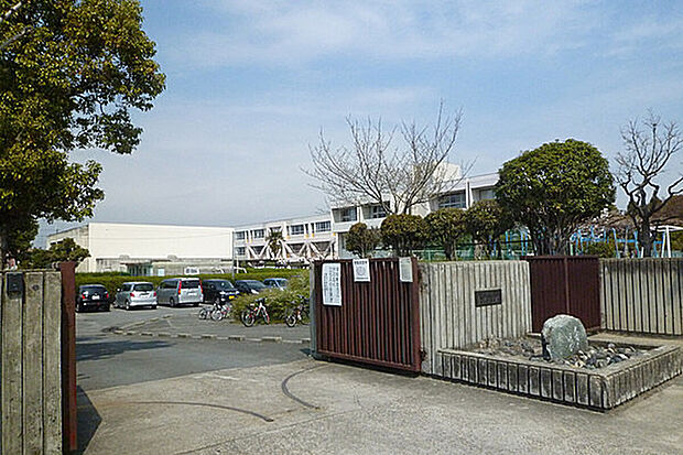交野市立倉治小学校（約850m）