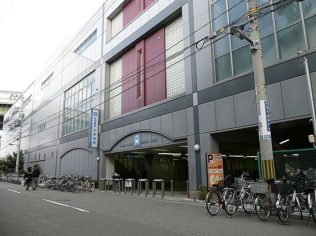 業務スーパー出来島駅前店（約1,200m）