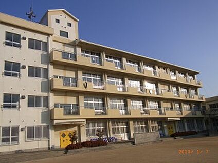 和歌山市立宮前小学校 650ｍ(徒歩9分)