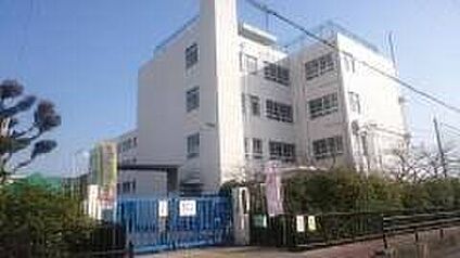 高槻市立三箇牧小学校 1300ｍ(徒歩17分)