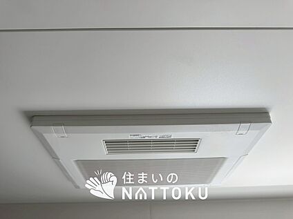電気式浴室暖房換気乾燥機