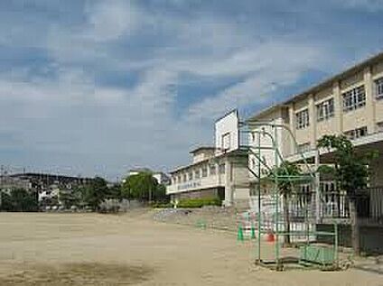 寝屋川市立第六中学校 1200ｍ(徒歩15分)