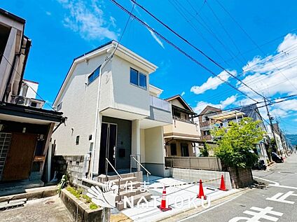 現地写真（前道含む外観）