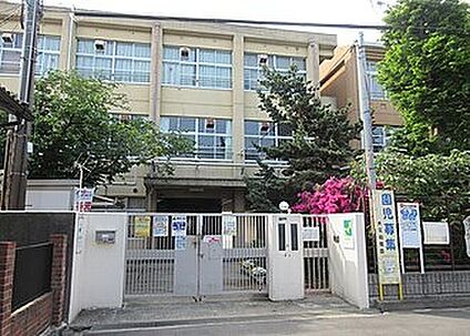 岸和田市立大芝小学校 320ｍ(徒歩4分)