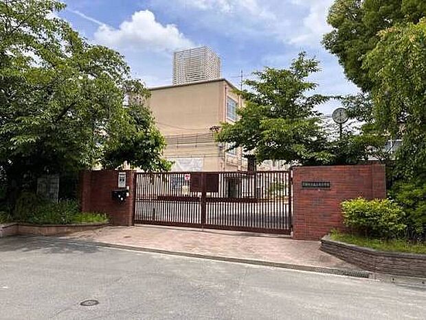 京都市立嵐山東小学校(約490m)