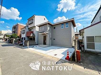 現地写真（前道含む外観）