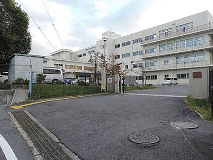 草津市立松原中学校 2100ｍ(徒歩27分)
