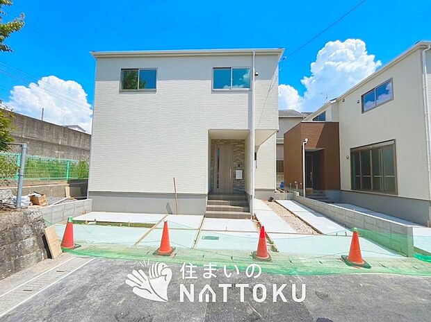 【現地写真(外観)【2号地】】お引渡し後も無償の定期点検を行っており、暮らしの安心をお届けしています。