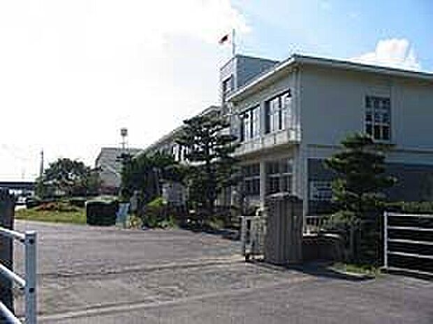野洲市立三上小学校(約1,200m)