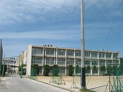 枚方市立枚方中学校 1700ｍ(徒歩22分)