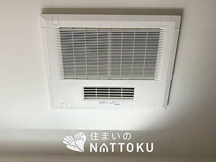 電気式浴室暖房換気乾燥機