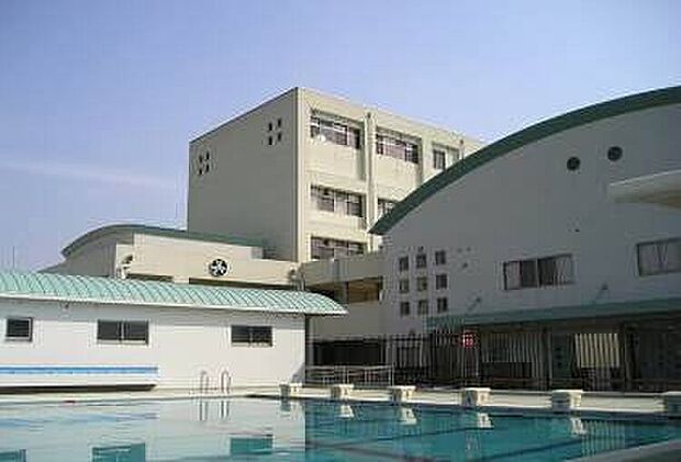 宇治市立大久保小学校（約200m）