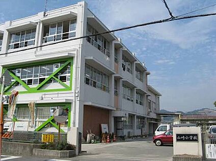 岩出市立山崎小学校 1400ｍ(徒歩18分)
