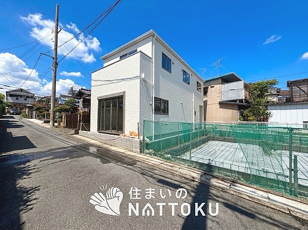 【現地写真（外観）【１号地】】お引渡し後も無償の定期点検を行っており、暮らしの安心をお届けしています。