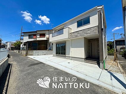 現地写真（前道含む外観）
