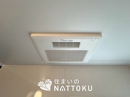 電気式浴室暖房換気乾燥機
