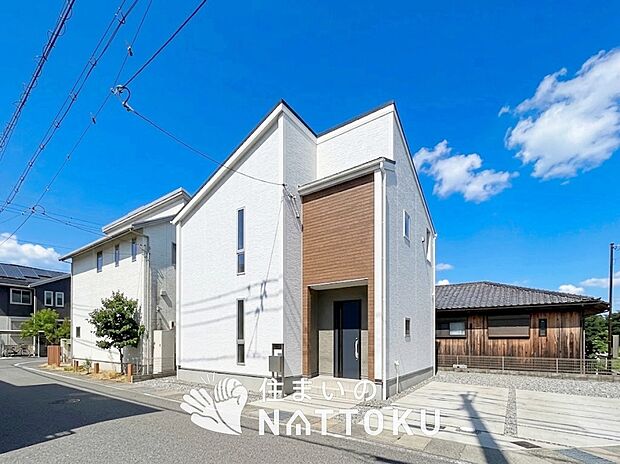 【現地写真(外観)】耐震等級最高「3」取得で基準の1.5倍の性能・耐震強度で安心できます。