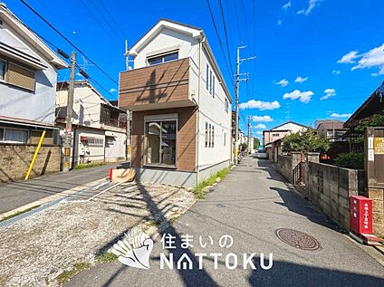 現地写真（前道含む外観）