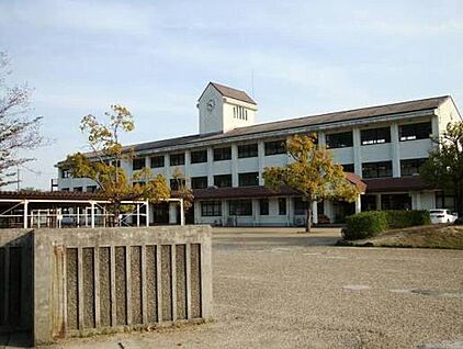 湖南市立甲西北中学校 5100ｍ(徒歩64分)