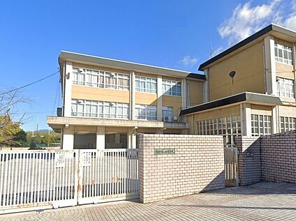 京都市立春日丘中学校 1200ｍ(徒歩15分)