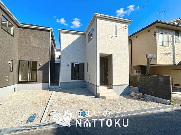 【現地写真(外観)【2号地】】健康被害に配慮したもっとも安全性の高い建材を採用し、シックハウス対策をしております。