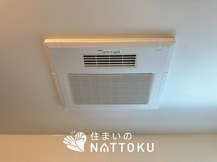 電気式浴室暖房換気乾燥機