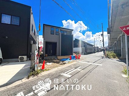 現地写真（前道含む外観）